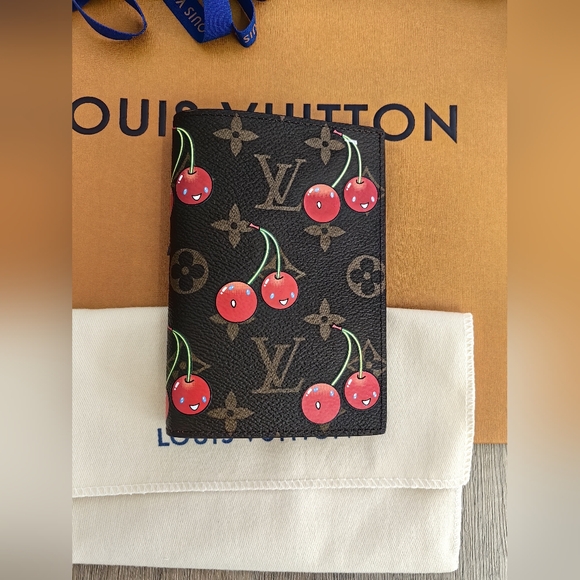 LV x TM Passport Cover - Picture 1 of 13